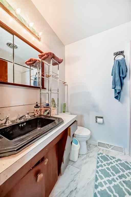 MLS® A2252530 - 2833 9 Avenue SE in Albert Park/Radisson Heights Calgary, Residential