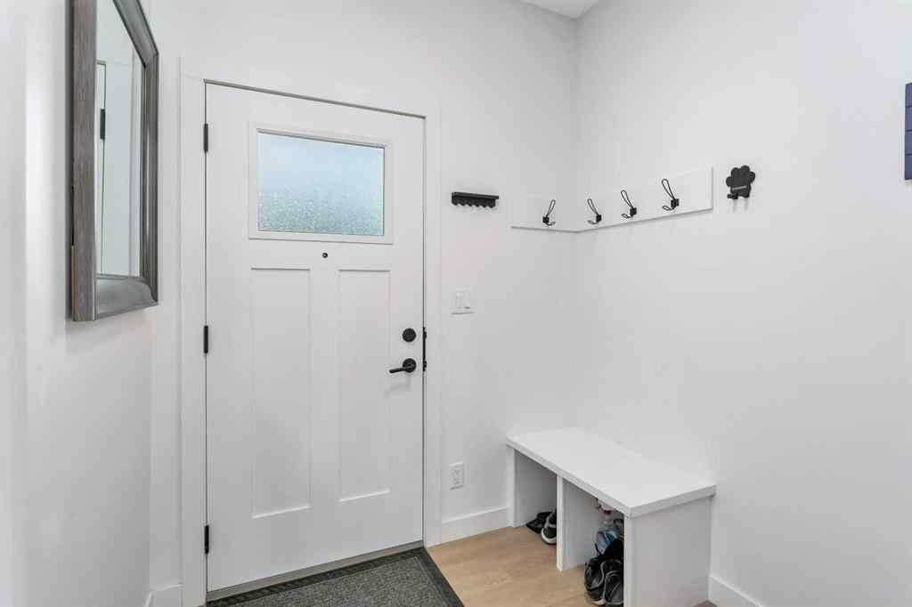 MLS® A2252535 - 25 Inglis Crescent  in Iron Gate Sylvan Lake, Residential