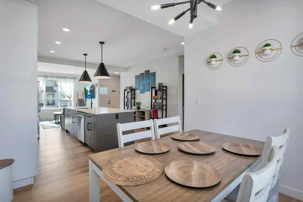 MLS® A2252535 - 25 Inglis Crescent  in Iron Gate Sylvan Lake, Residential