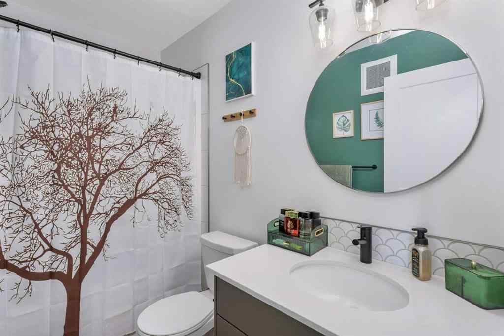 MLS® A2252535 - 25 Inglis Crescent  in Iron Gate Sylvan Lake, Residential