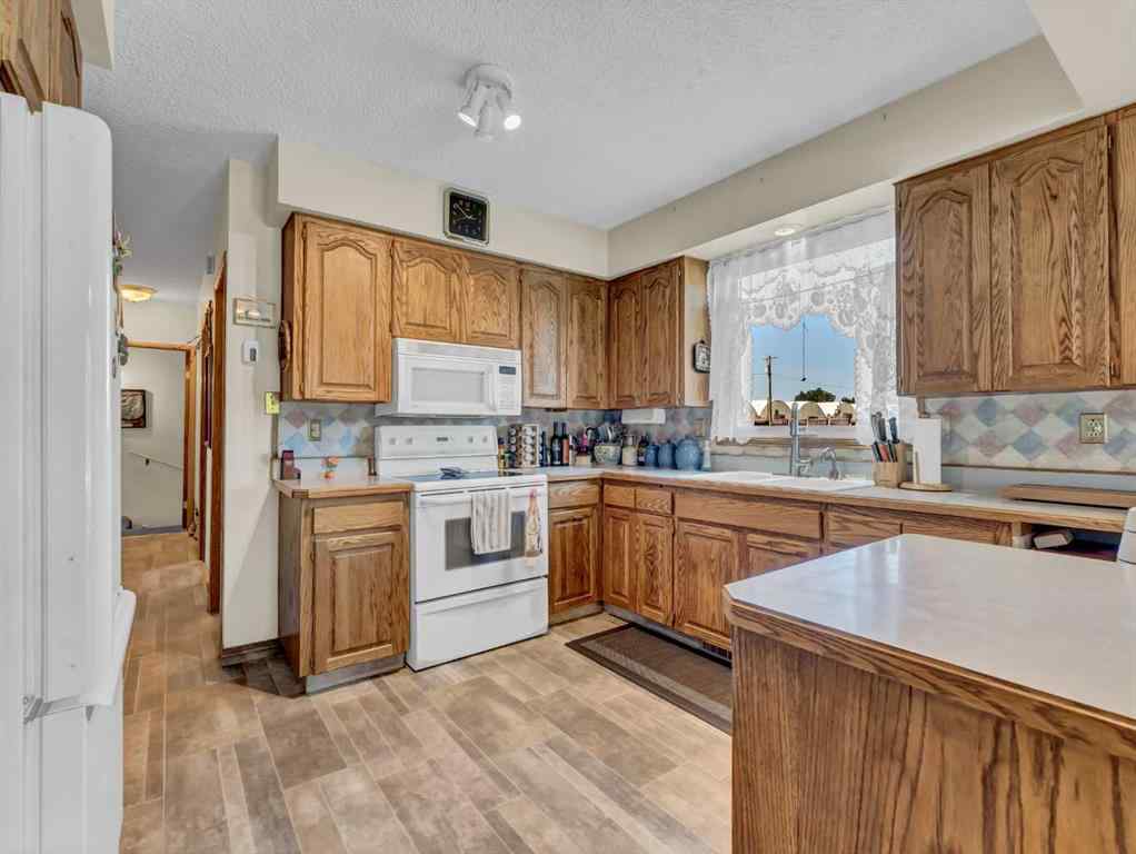 MLS® A2252537 - 338 2 Street SW in NONE Redcliff, Residential