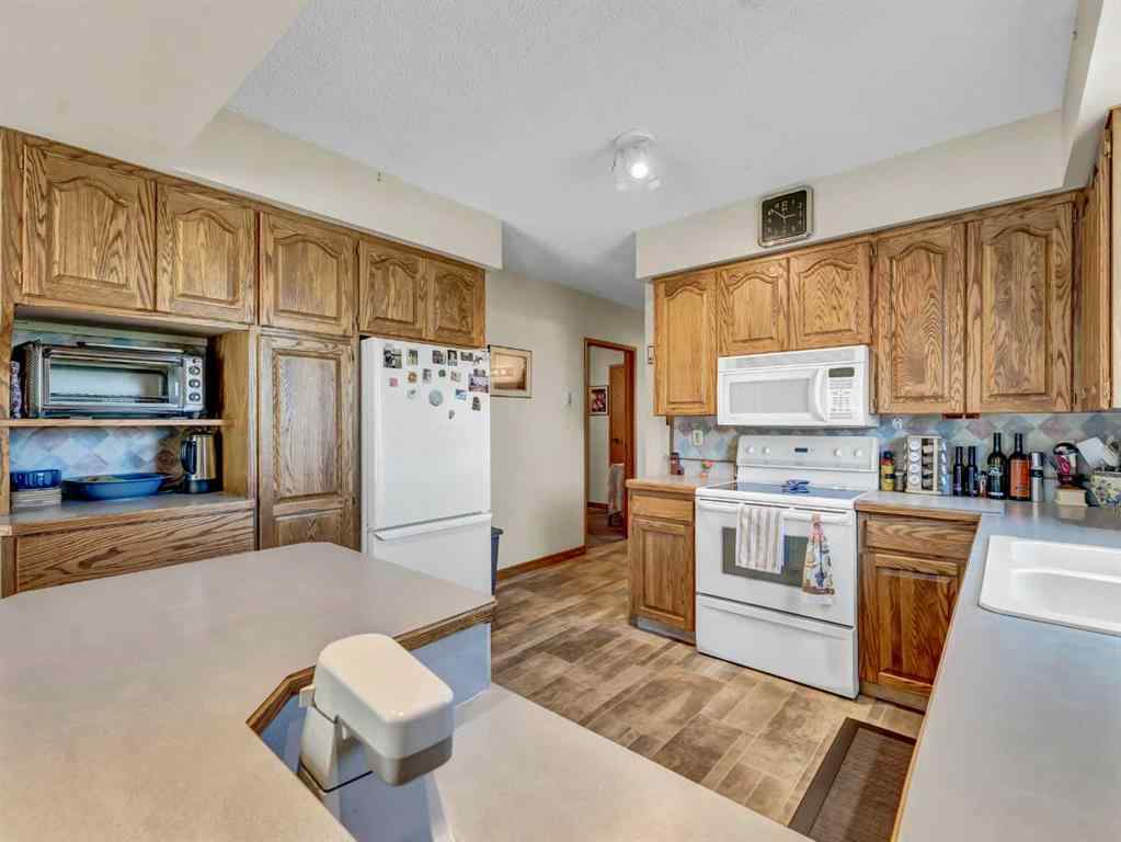 MLS® A2252537 - 338 2 Street SW in NONE Redcliff, Residential