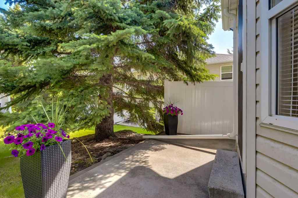 MLS® A2252540 - 16 Millrise Green SW in Millrise Calgary, Residential