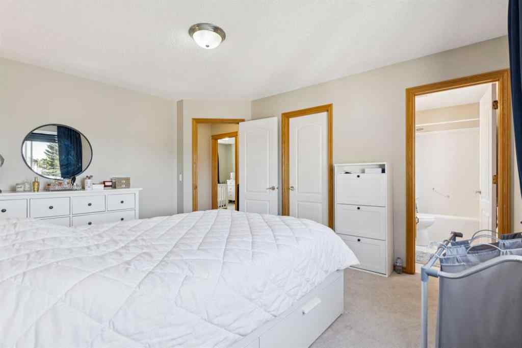MLS® A2252556 - 42 Somerside Place SW in Somerset Calgary, Residential