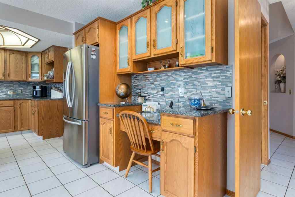 MLS® A2252558 - 180 Edgevalley Circle NW in Edgemont Calgary, Residential
