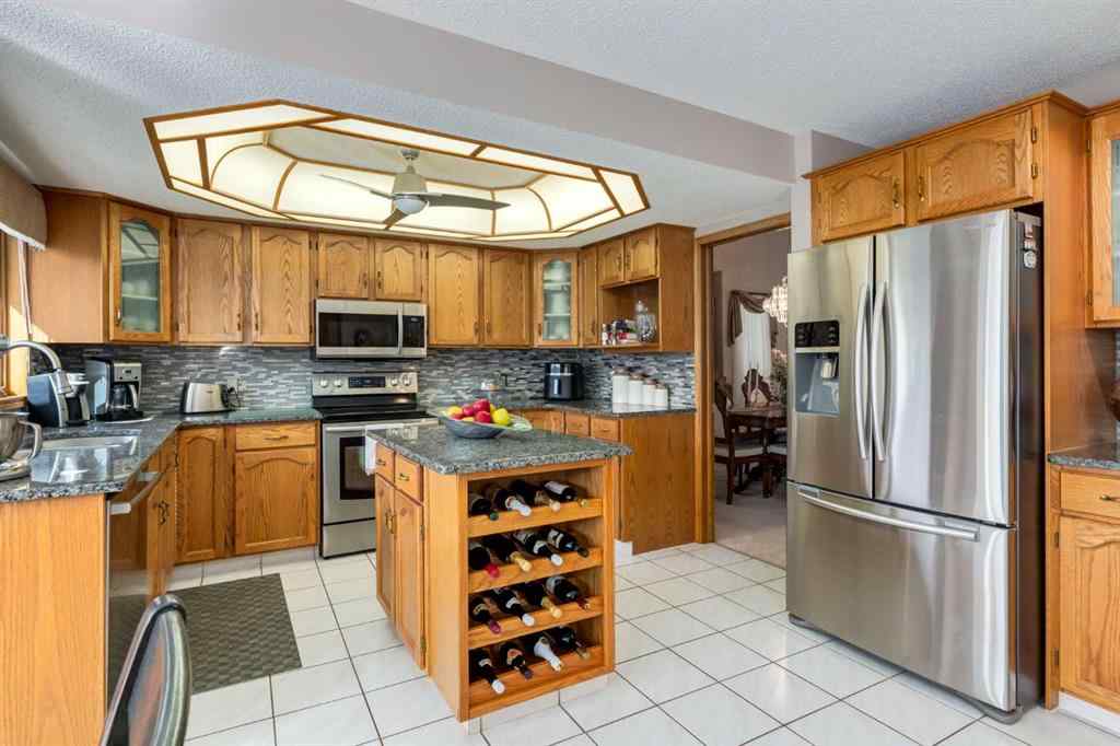 MLS® A2252558 - 180 Edgevalley Circle NW in Edgemont Calgary, Residential