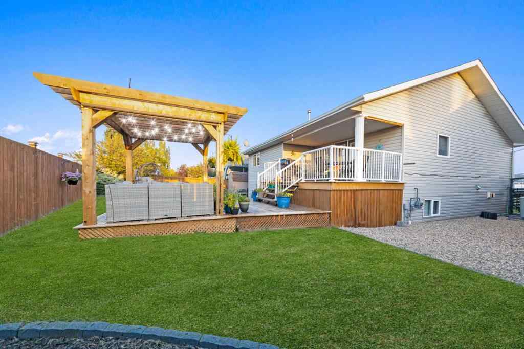 MLS® A2252560 - 6304 42 Street  in Parkview Estates Lloydminster, Residential