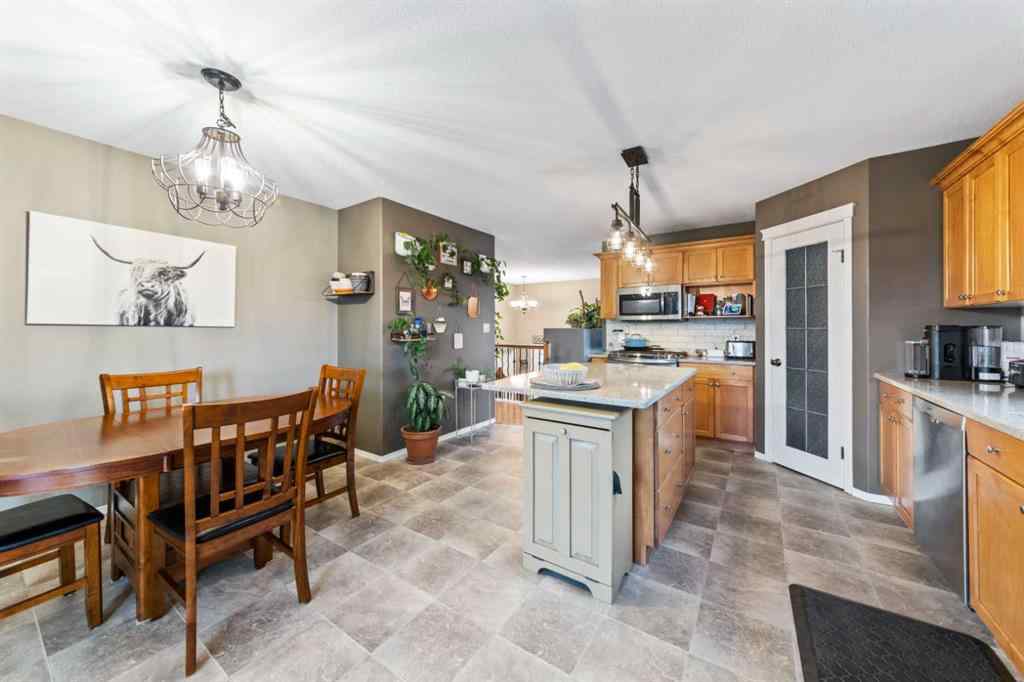 MLS® A2252560 - 6304 42 Street  in Parkview Estates Lloydminster, Residential