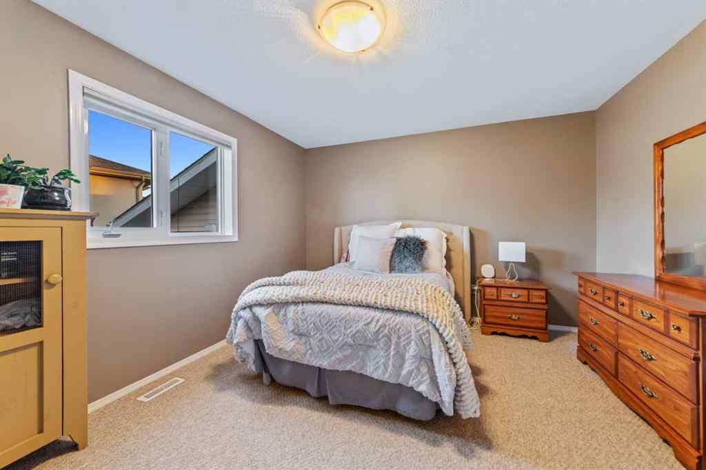 MLS® A2252560 - 6304 42 Street  in Parkview Estates Lloydminster, Residential