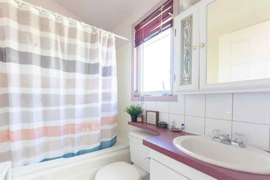 MLS® A2252561 - 329 2 Avenue NE in NONE Milk River, Residential