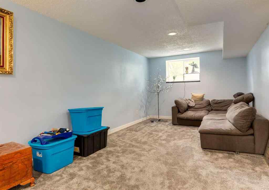 MLS® A2252563 - 1040 16 Street NE in Mayland Heights Calgary, Residential