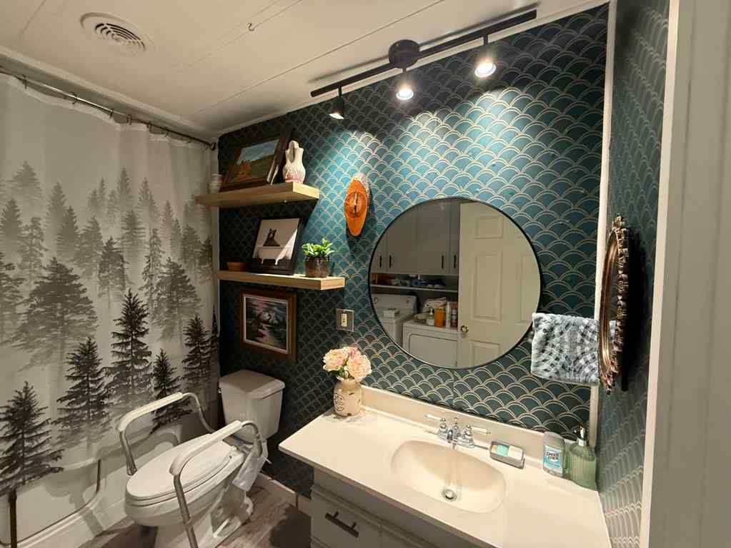 MLS® A2252567 - 64 Greenwood Villa   in Newcastle Drumheller, Mobile