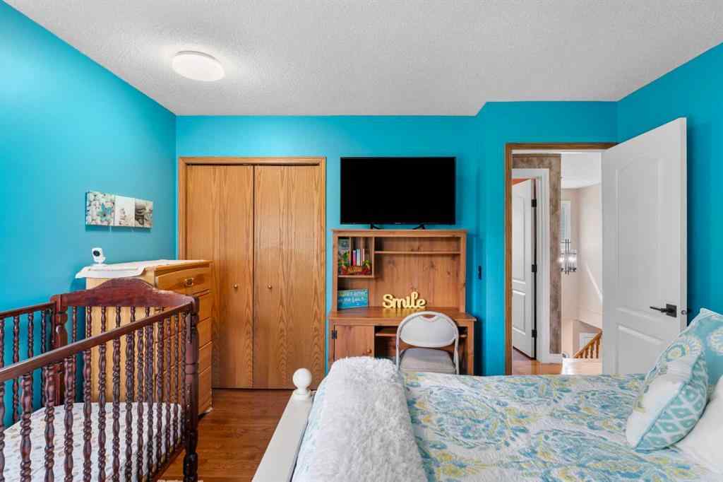 MLS® A2252570 - 87 Shawnee Crescent SW in Shawnee Slopes Calgary, Residential