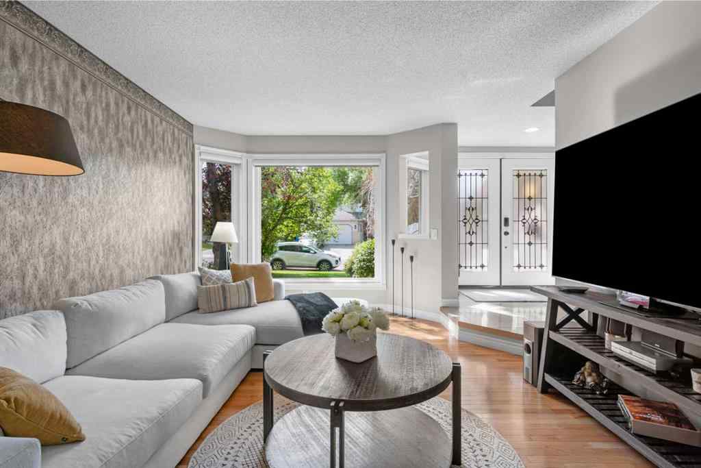 MLS® A2252570 - 87 Shawnee Crescent SW in Shawnee Slopes Calgary, Residential