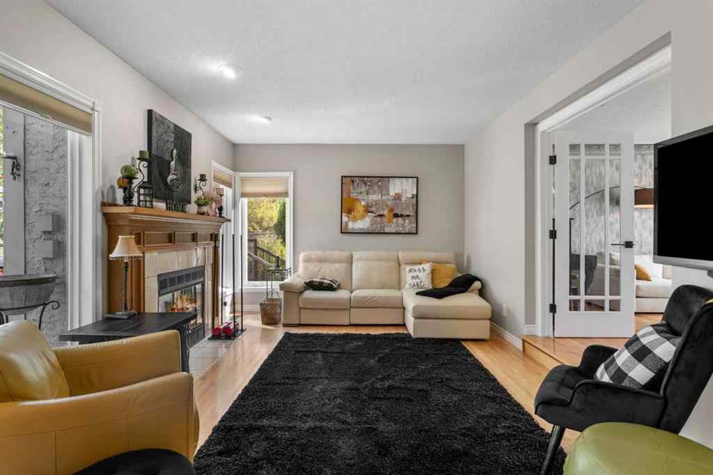 MLS® A2252570 - 87 Shawnee Crescent SW in Shawnee Slopes Calgary, Residential