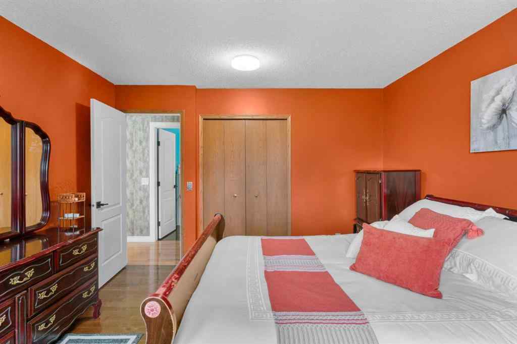MLS® A2252570 - 87 Shawnee Crescent SW in Shawnee Slopes Calgary, Residential
