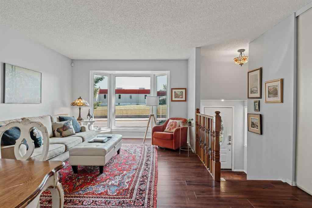 MLS® A2252571 - 20 Hunters Gate  in Hunters Glen Okotoks, Residential