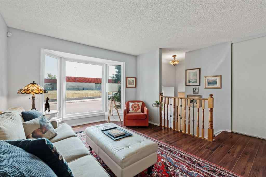 MLS® A2252571 - 20 Hunters Gate  in Hunters Glen Okotoks, Residential