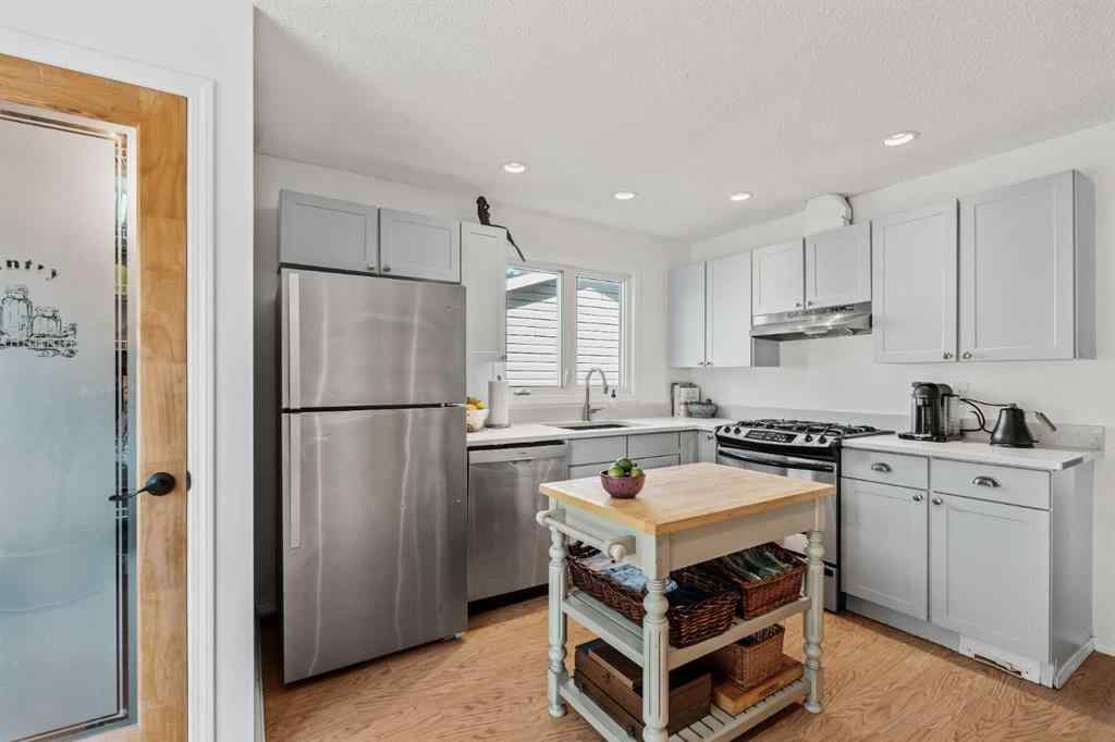 MLS® A2252571 - 20 Hunters Gate  in Hunters Glen Okotoks, Residential