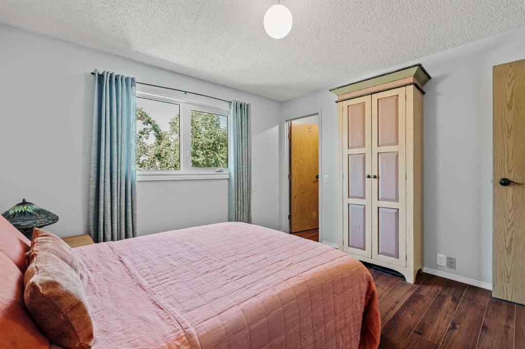 MLS® A2252571 - 20 Hunters Gate  in Hunters Glen Okotoks, Residential