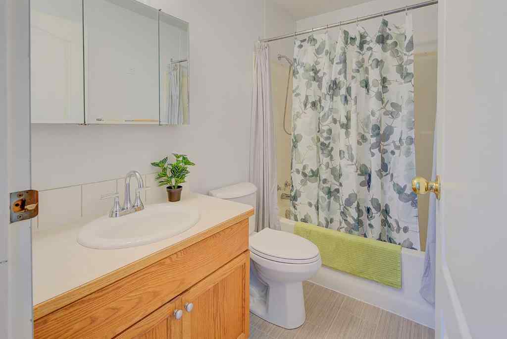 MLS® A2252579 - 4645 52 Avenue  in NONE Rimbey, Residential
