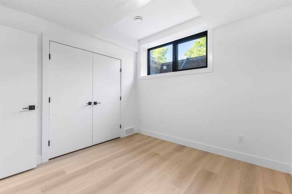 MLS® A2252583 - 3716 44 Street SW in Glenbrook Calgary, Residential