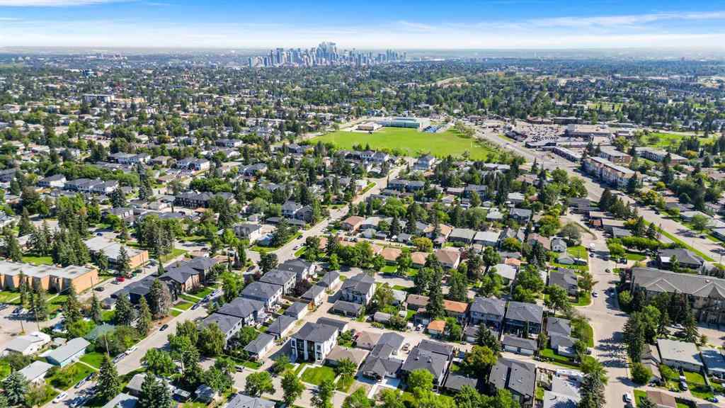 MLS® A2252583 - 3716 44 Street SW in Glenbrook Calgary, Residential