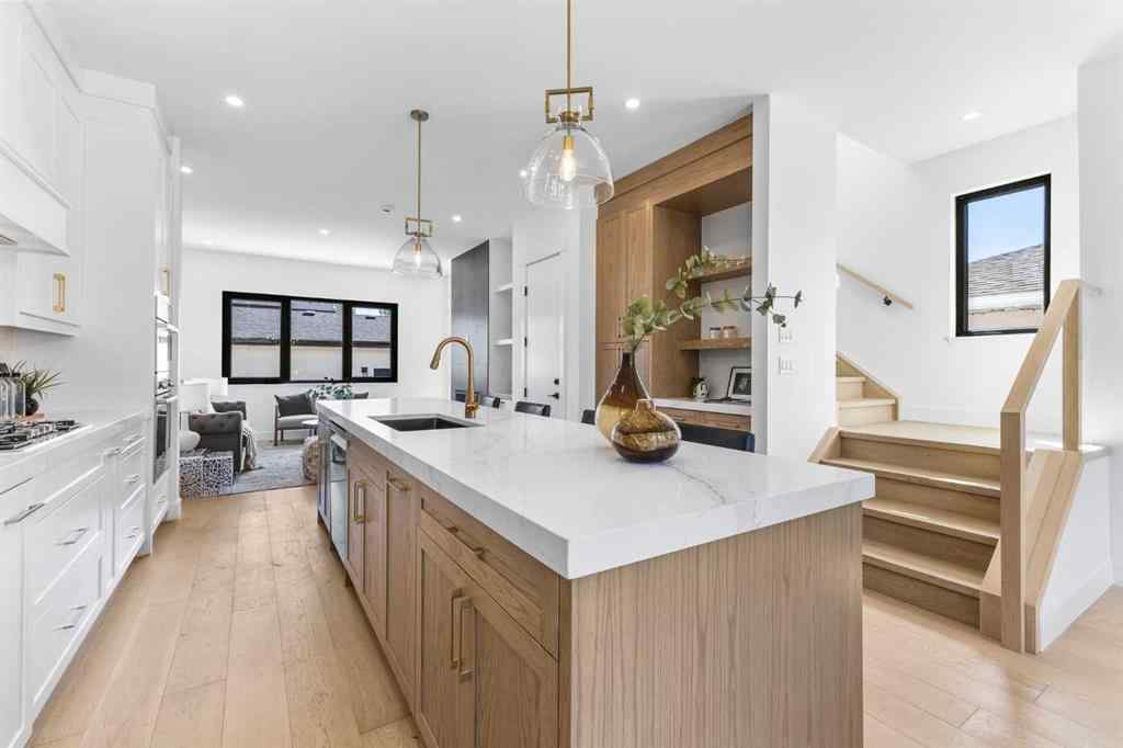 MLS® A2252583 - 3716 44 Street SW in Glenbrook Calgary, Residential