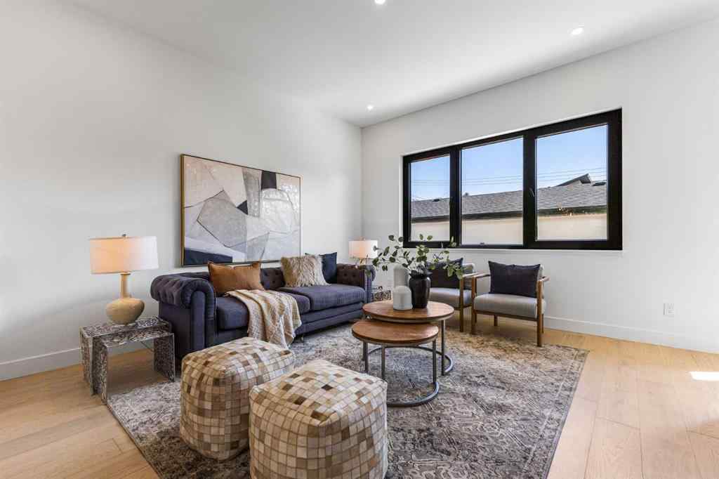 MLS® A2252583 - 3716 44 Street SW in Glenbrook Calgary, Residential
