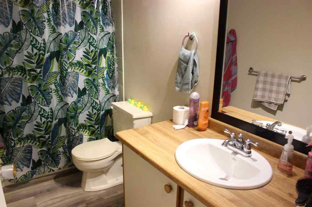 MLS® A2252590 - 719 B Rosewood Avenue  in NONE Picture Butte, Residential