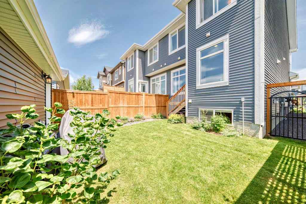 MLS® A2252595 - 39 Sunrise Heights  in Sunset Ridge Cochrane, Residential