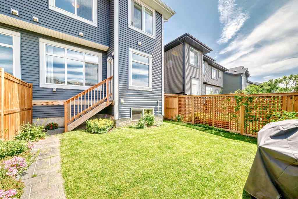 MLS® A2252595 - 39 Sunrise Heights  in Sunset Ridge Cochrane, Residential