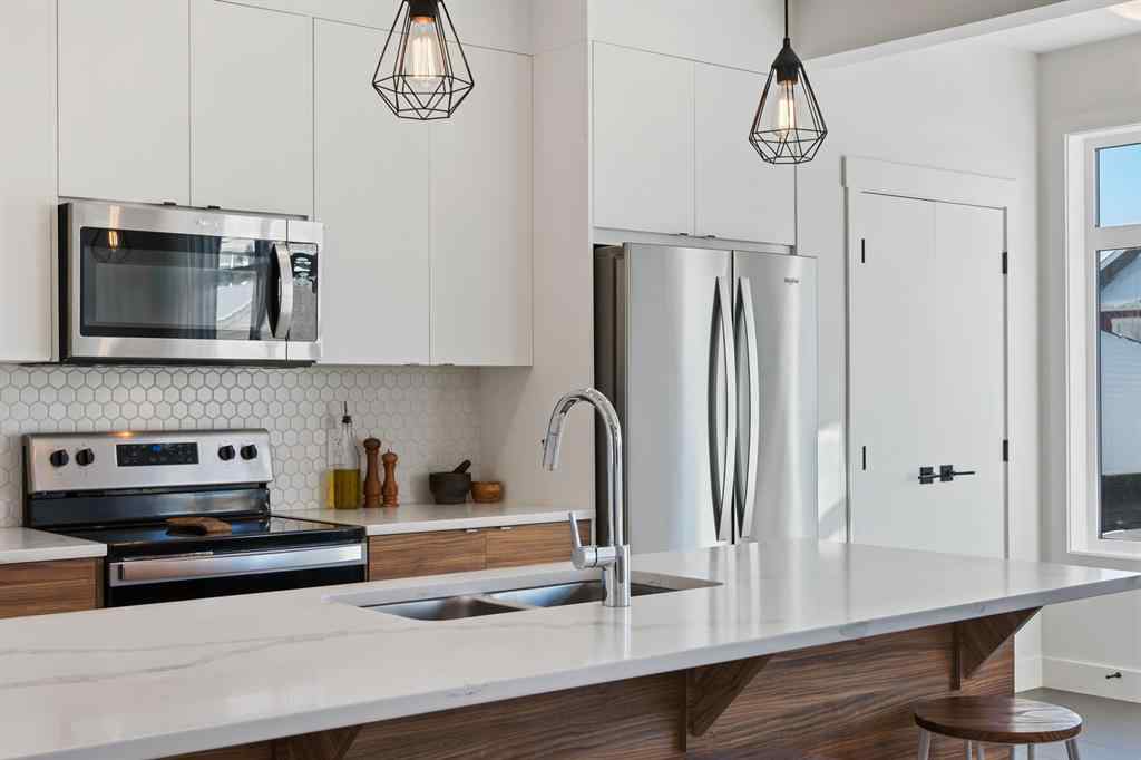 MLS® A2252595 - 39 Sunrise Heights  in Sunset Ridge Cochrane, Residential