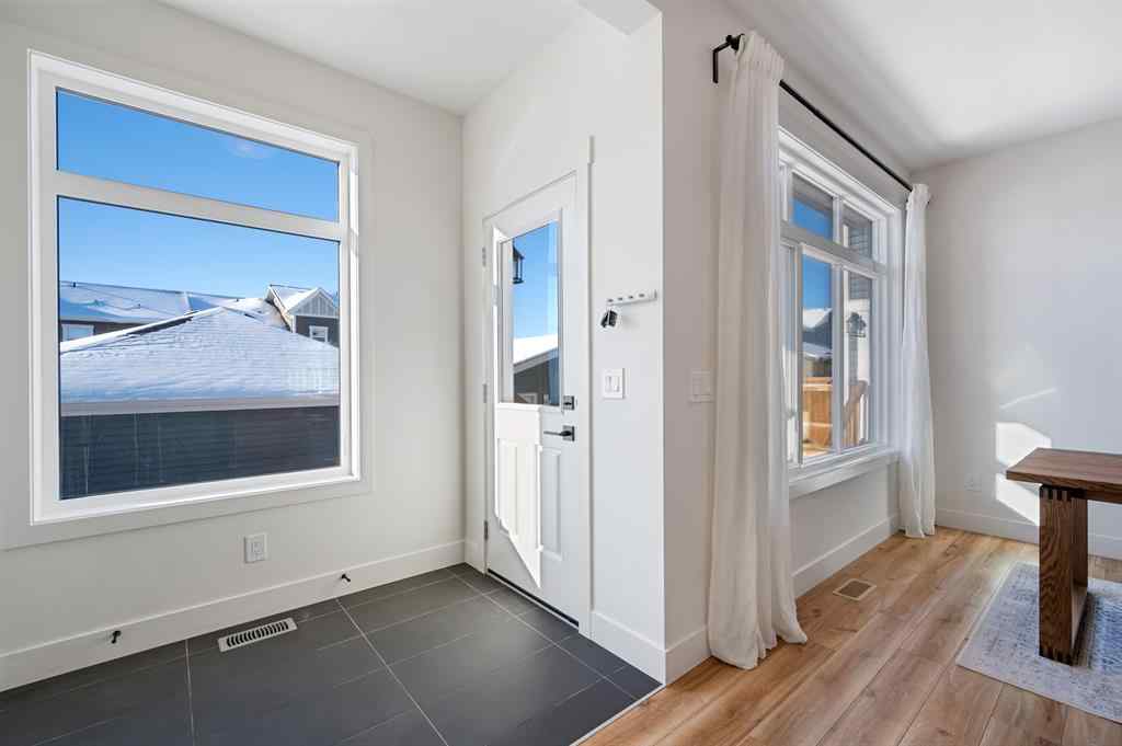 MLS® A2252595 - 39 Sunrise Heights  in Sunset Ridge Cochrane, Residential