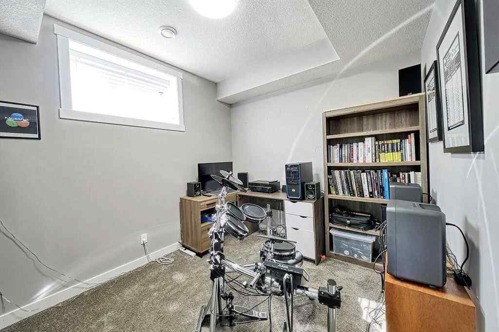 MLS® A2252599 - 9 Bishop Circle  in NONE Carstairs, Residential