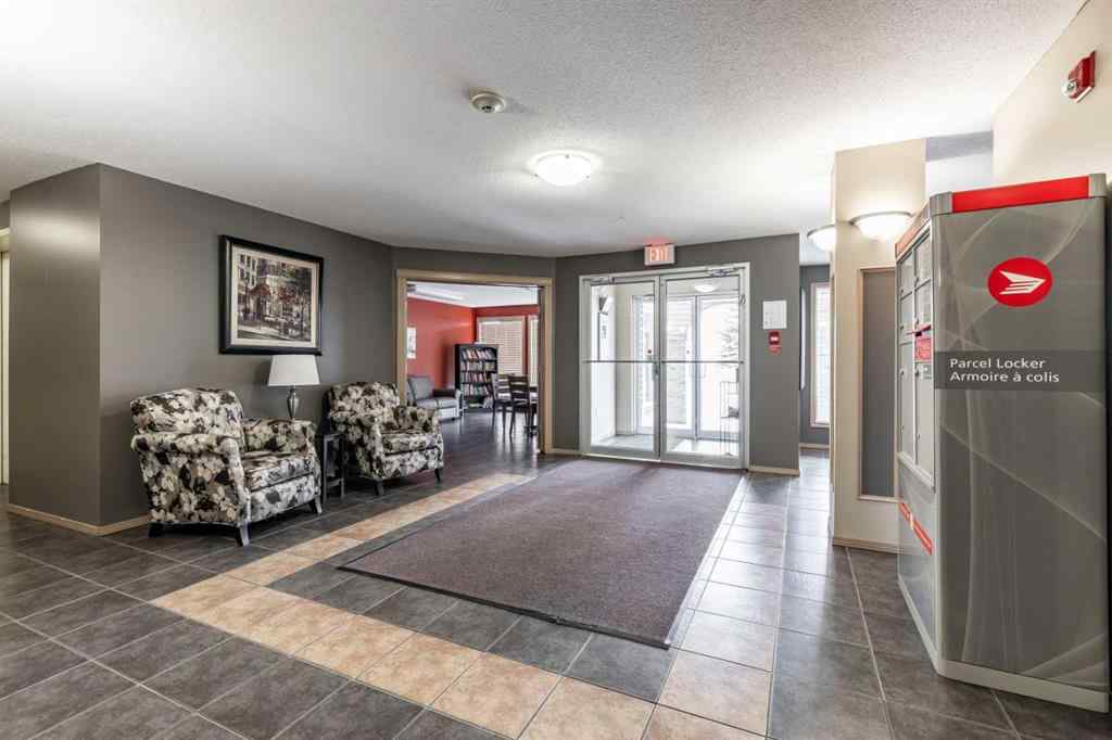 MLS® A2252604 - Unit #220 1648 Saamis Drive NW in Northwest Crescent Heights Medicine Hat, Residential
