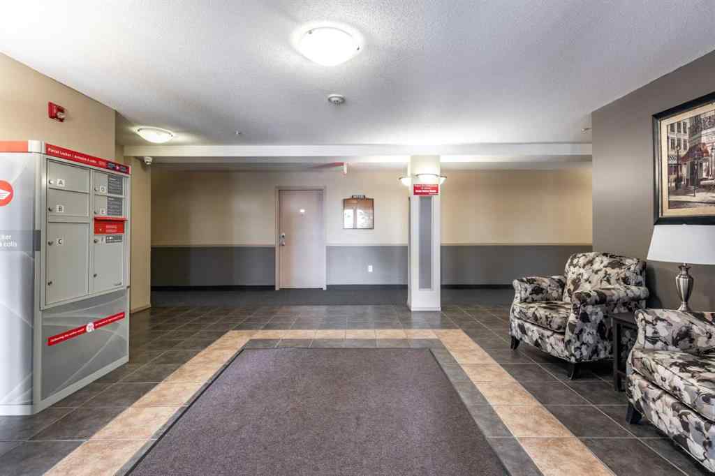 MLS® A2252604 - Unit #220 1648 Saamis Drive NW in Northwest Crescent Heights Medicine Hat, Residential