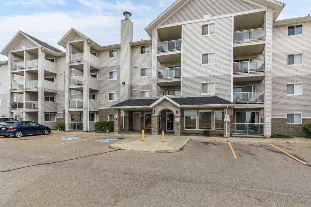 MLS® A2252604 - Unit #220 1648 Saamis Drive NW in Northwest Crescent Heights Medicine Hat, Residential