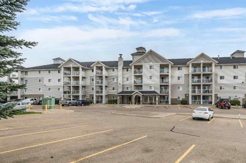 MLS® A2252604 - Unit #220 1648 Saamis Drive NW in Northwest Crescent Heights Medicine Hat, Residential