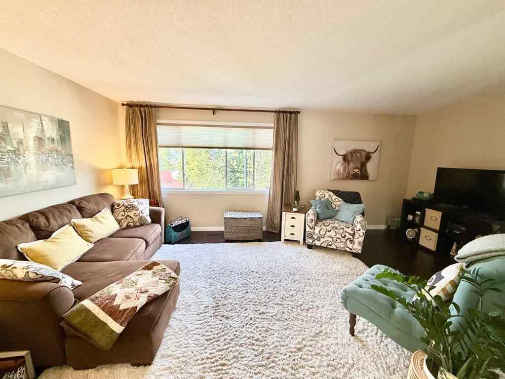 MLS® A2252606 - Unit #324 457 COLLINGE Road  in Hillcrest Hinton, Residential