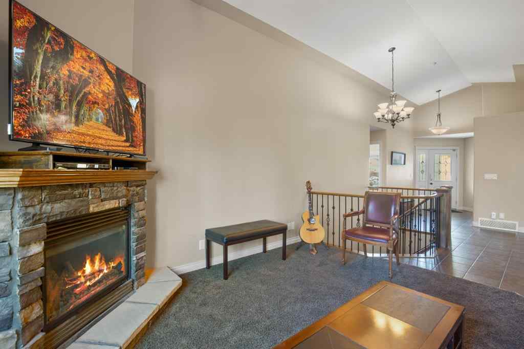 MLS® A2252609 - 87 Valentine Crescent  in Vanier Woods Red Deer, Residential