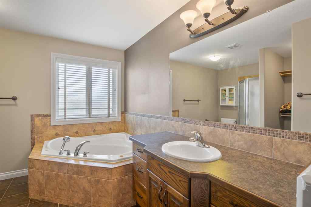 MLS® A2252609 - 87 Valentine Crescent  in Vanier Woods Red Deer, Residential