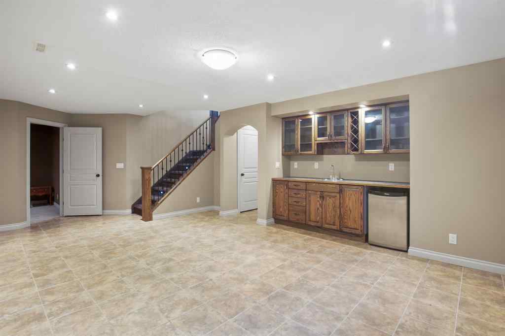 MLS® A2252609 - 87 Valentine Crescent  in Vanier Woods Red Deer, Residential