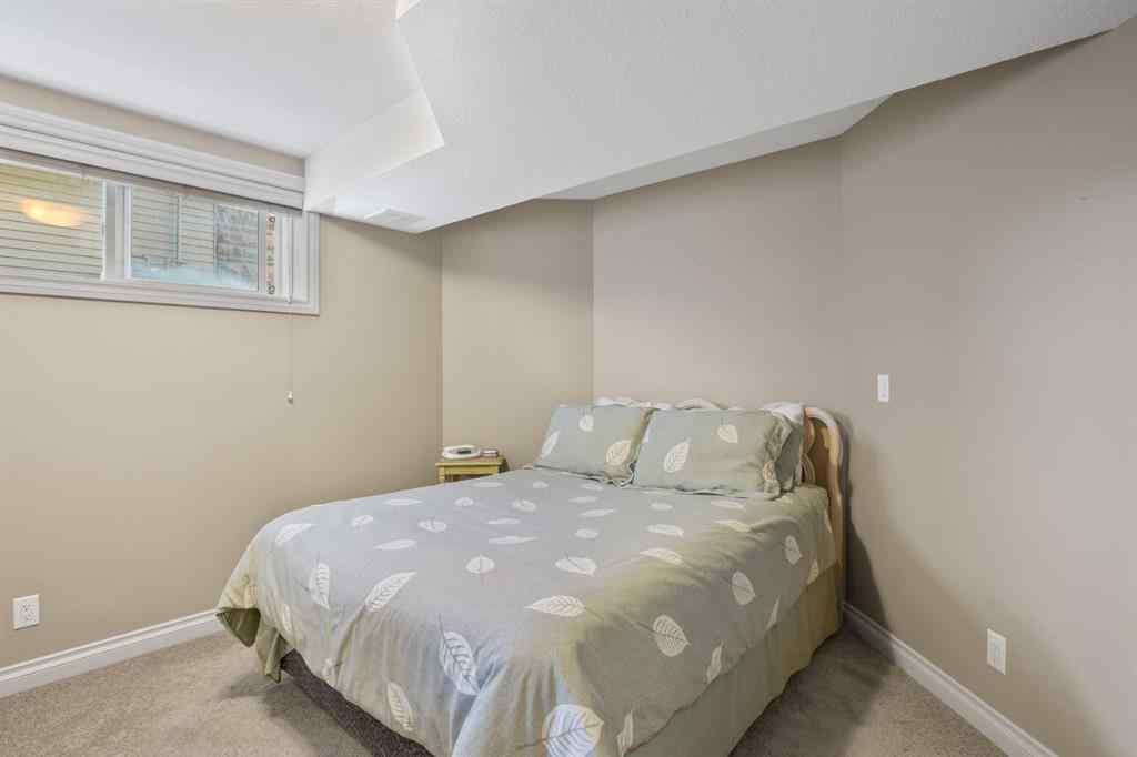 MLS® A2252609 - 87 Valentine Crescent  in Vanier Woods Red Deer, Residential