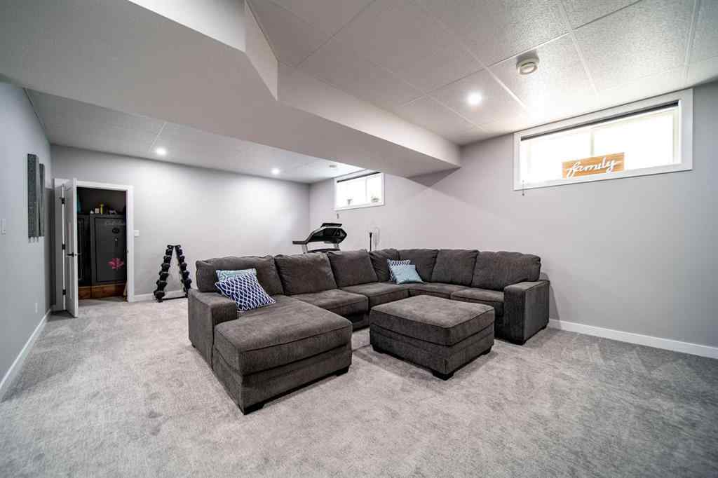 MLS® A2252611 - 534 24 Street  in Wainwright Wainwright, Residential