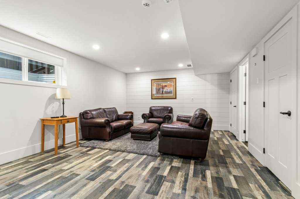 MLS® A2252613 - 60 Reynolds Road  in Ryders Ridge Sylvan Lake, Residential