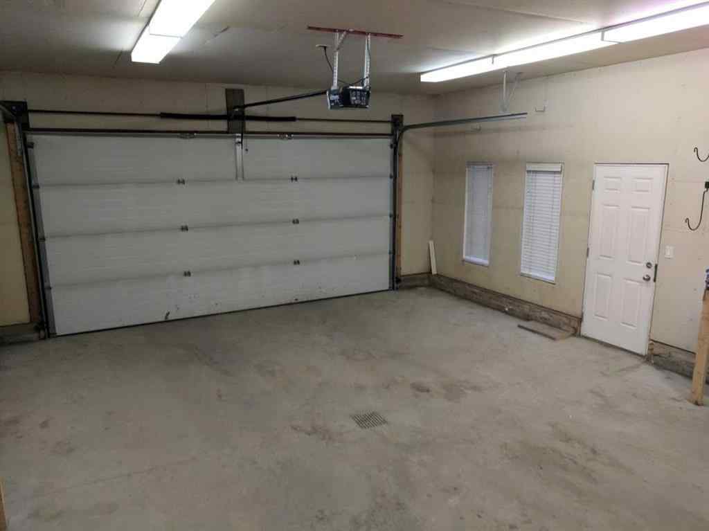MLS® A2252616 - 8729 63 Avenue  in Summerside Grande Prairie, Residential