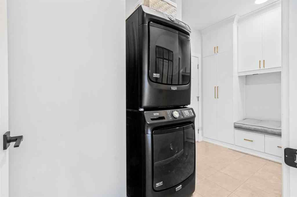 MLS® A2252617 - 187 Wolf Hollow Manor SE in Wolf Willow Calgary, Residential