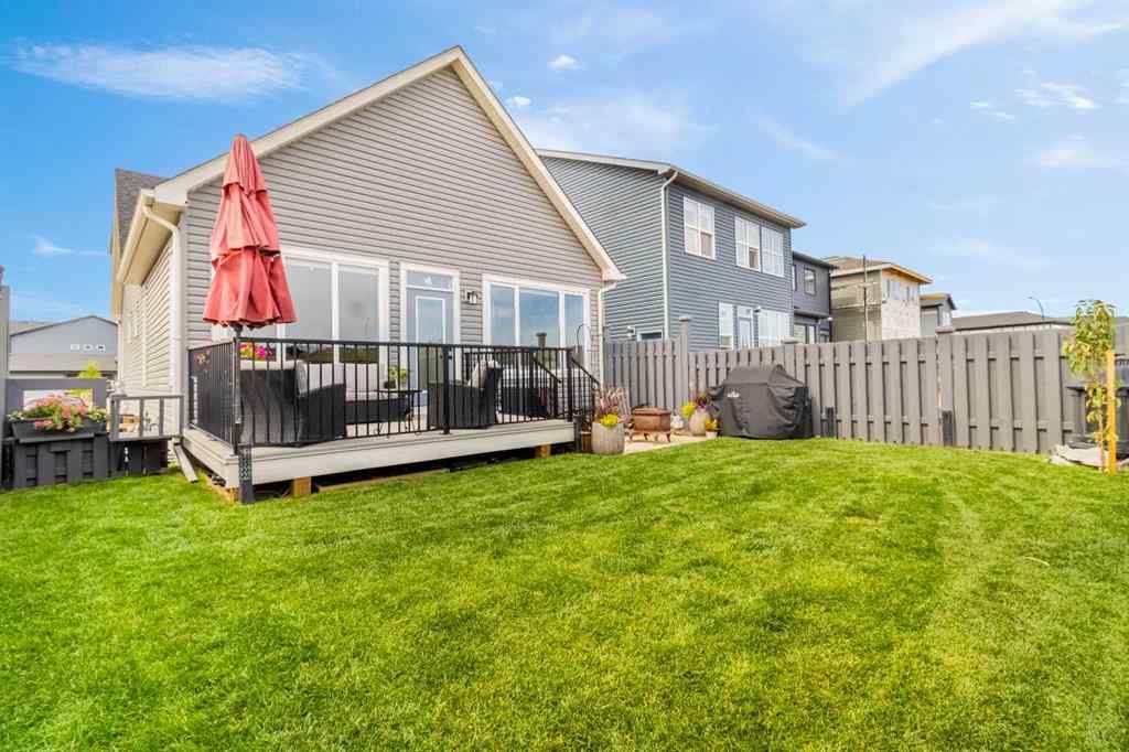 MLS® A2252617 - 187 Wolf Hollow Manor SE in Wolf Willow Calgary, Residential