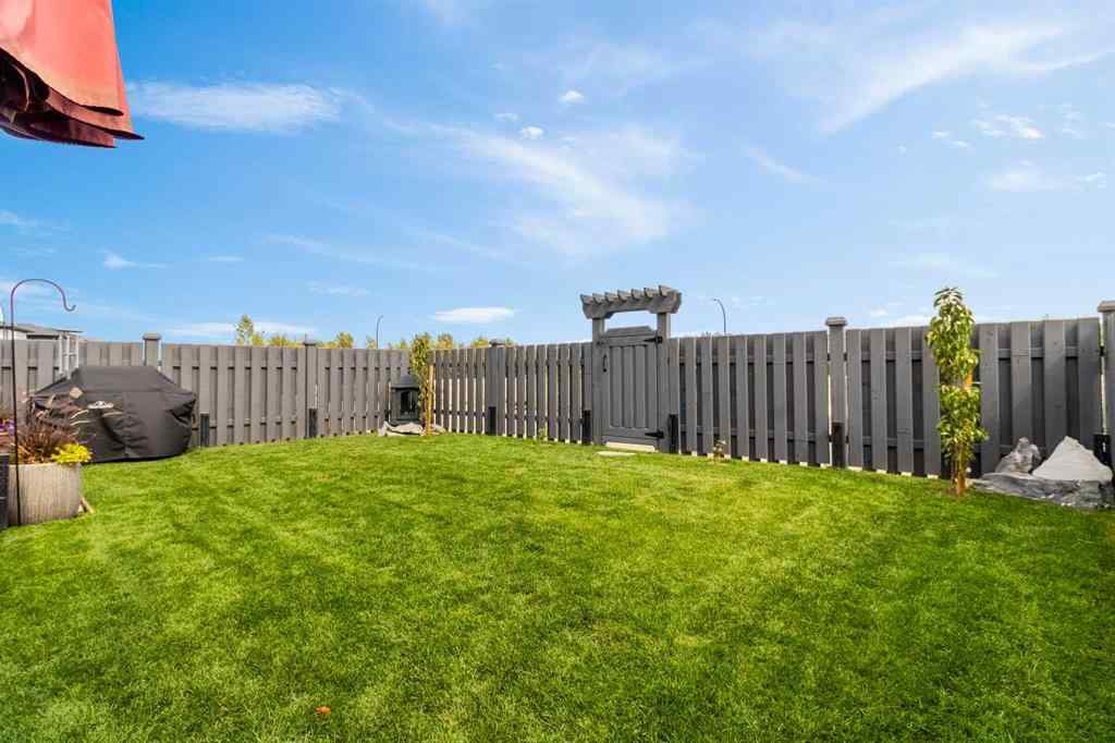 MLS® A2252617 - 187 Wolf Hollow Manor SE in Wolf Willow Calgary, Residential